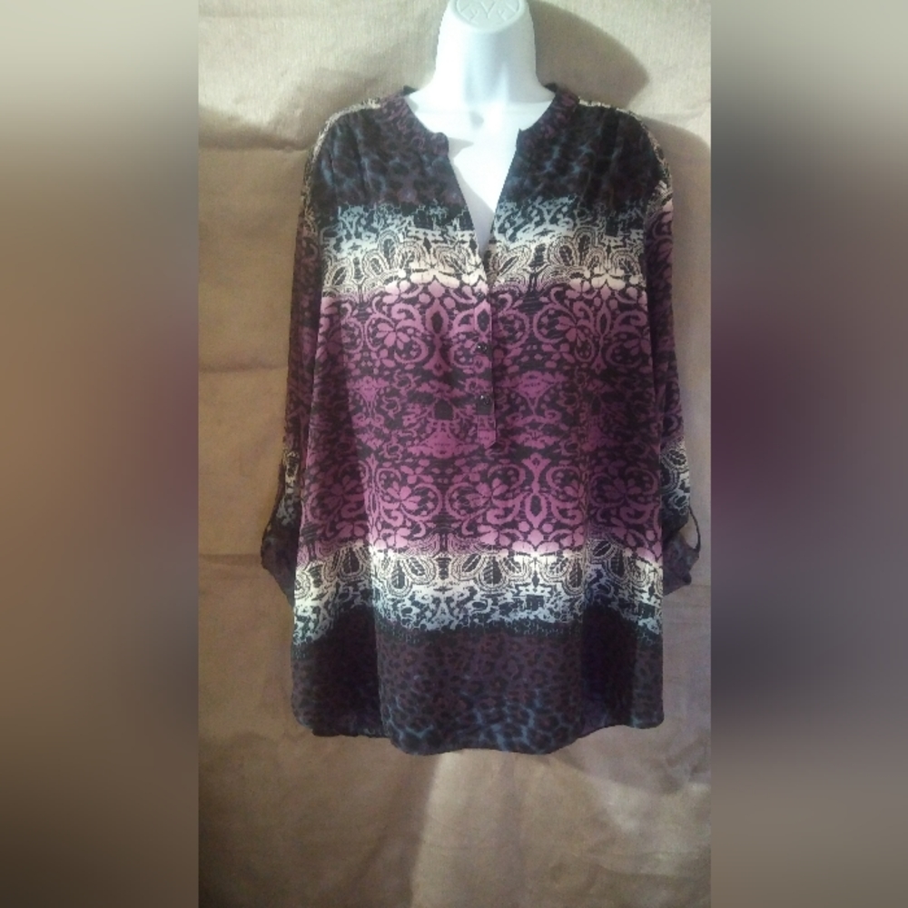 "Roz & Ali" Long Sleeve Half Button-Up Top